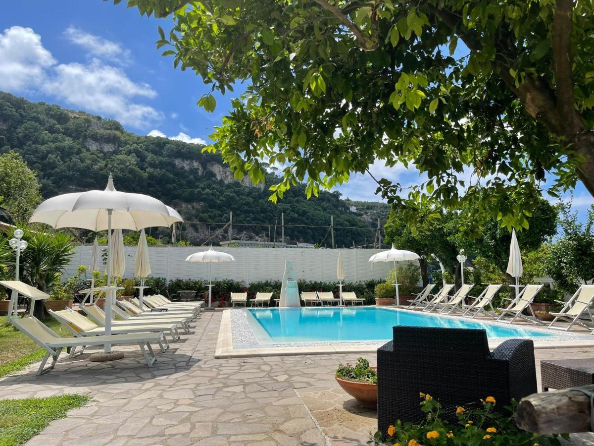Casa Sorrento, Immerso Nel Verde A Pochi Passi Dal Centro Exterior photo