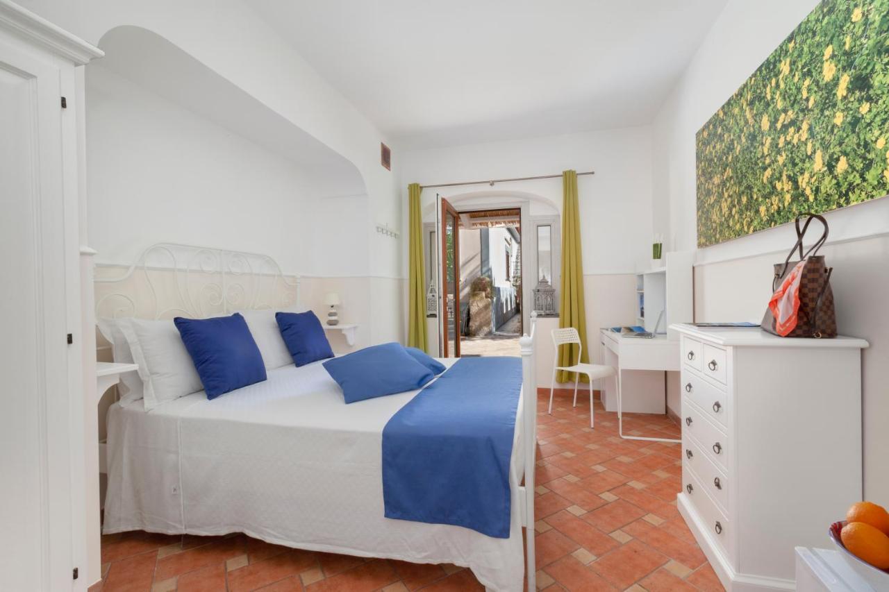 Casa Sorrento, Immerso Nel Verde A Pochi Passi Dal Centro Exterior photo